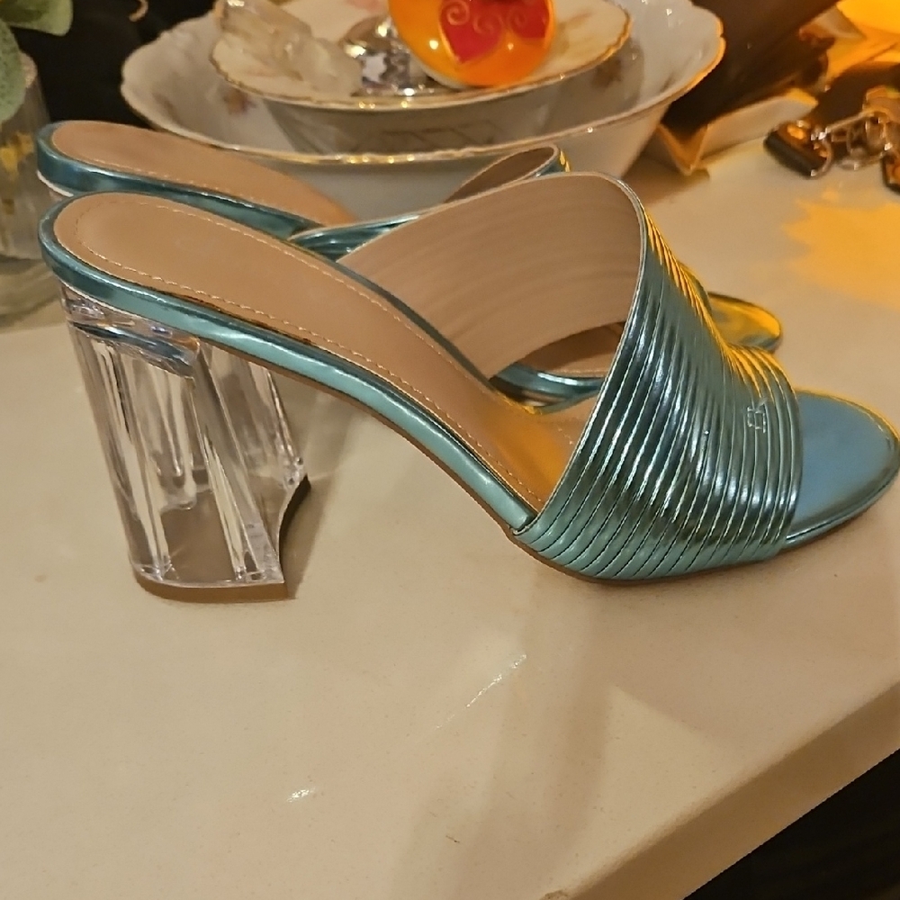 Charles David Shiny Blue Mules - Picture 2 of 6